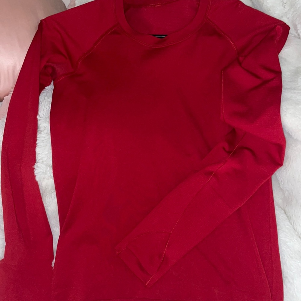 Lululemon red longsleeve